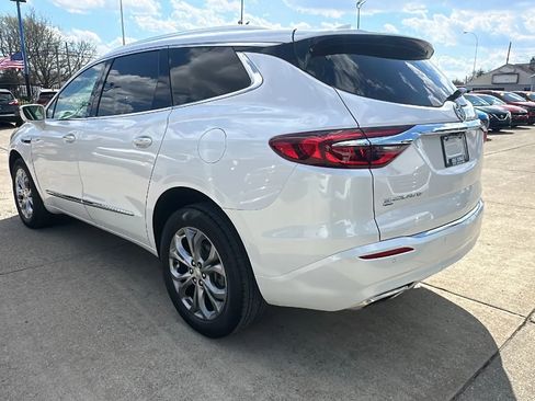 Used 2021 Buick Enclave Avenir w/ Avenir Technology Package AWD/4WD image 7