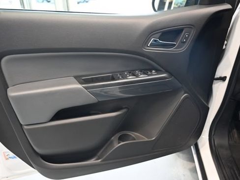 Used 2019 Chevrolet Colorado Z71 AWD/4WD image 26