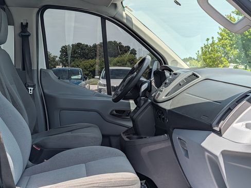 Used 2015 Ford Transit 250 130 Low Roof w/ Exterior Upgrade Package RWD image 17