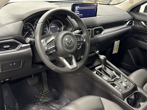 New 2025 MAZDA CX-5 AWD 2.5 S w/ Select Package image 4