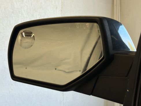 Used 2019 Chevrolet Silverado 1500 LT w/ All Star Edition image 38