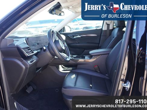 Used 2025 Buick Envision Preferred image 7