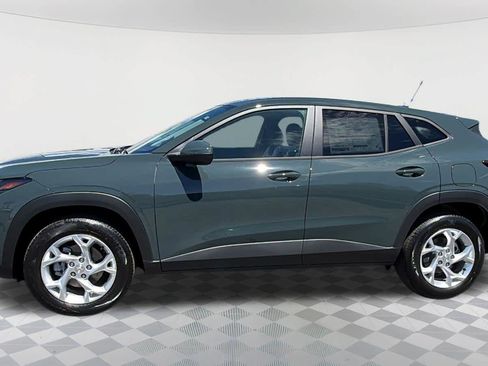 New 2026 Chevrolet Trax LS w/ LS Convenience Package FWD image 8