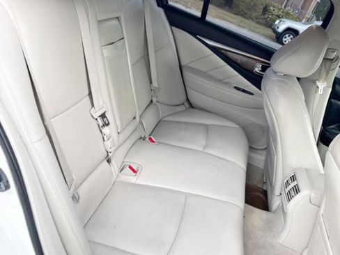 Used 2015 INFINITI Q50 Premium w/ Deluxe Touring Package AWD/4WD image 15