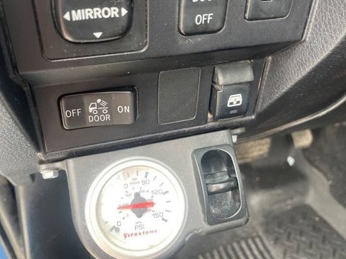 Used 2017 Toyota Tundra SR5 w/ SR5 Upgrade Package AWD/4WD image 14