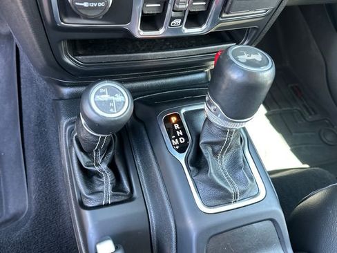 Used 2021 Jeep Wrangler Unlimited Sahara w/ Cold Weather Group AWD/4WD image 24