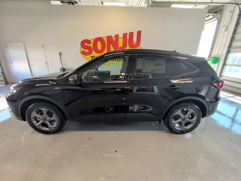 New 2026 Ford Escape ST-Line w/ Tech Pack #1 AWD/4WD image 2