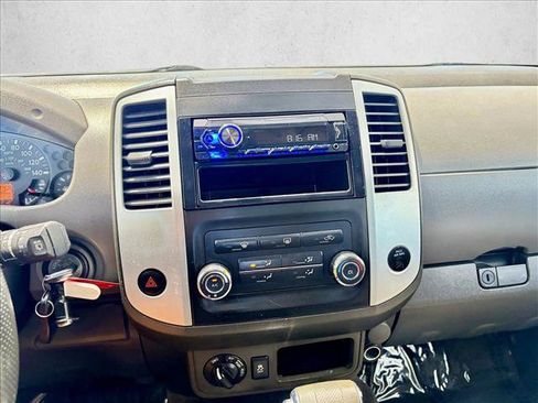 Used 2014 Nissan Xterra X AWD/4WD image 9