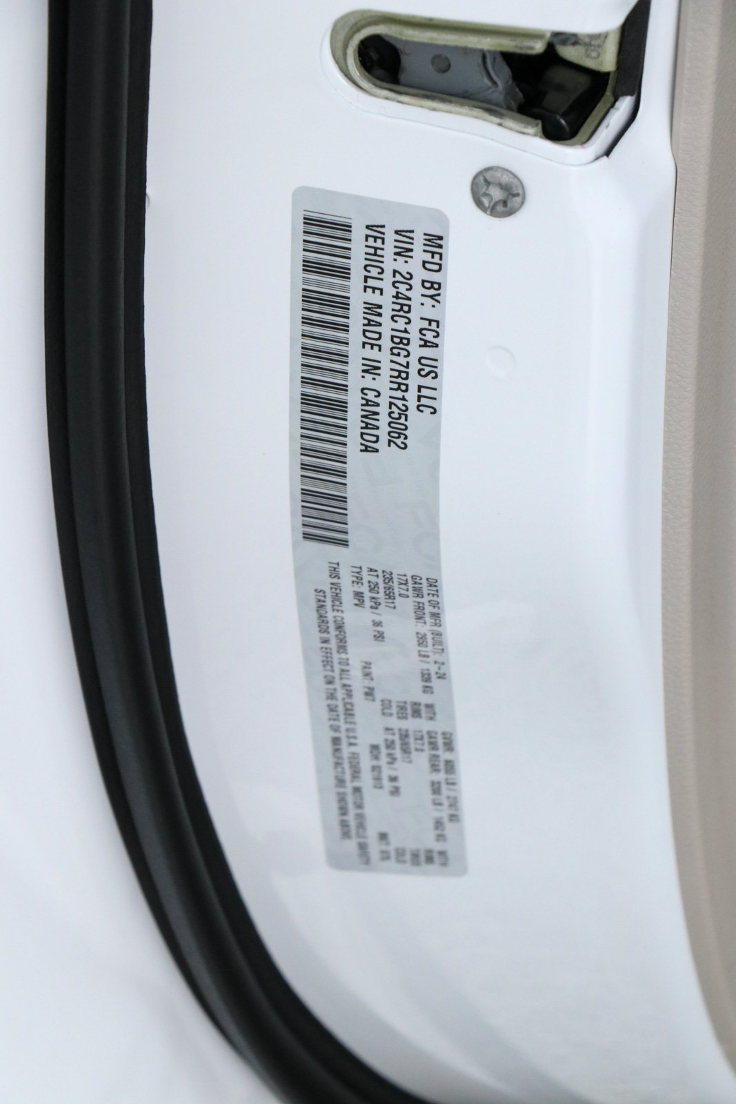 Used 2024 Chrysler Pacifica Touring-L FWD image 32