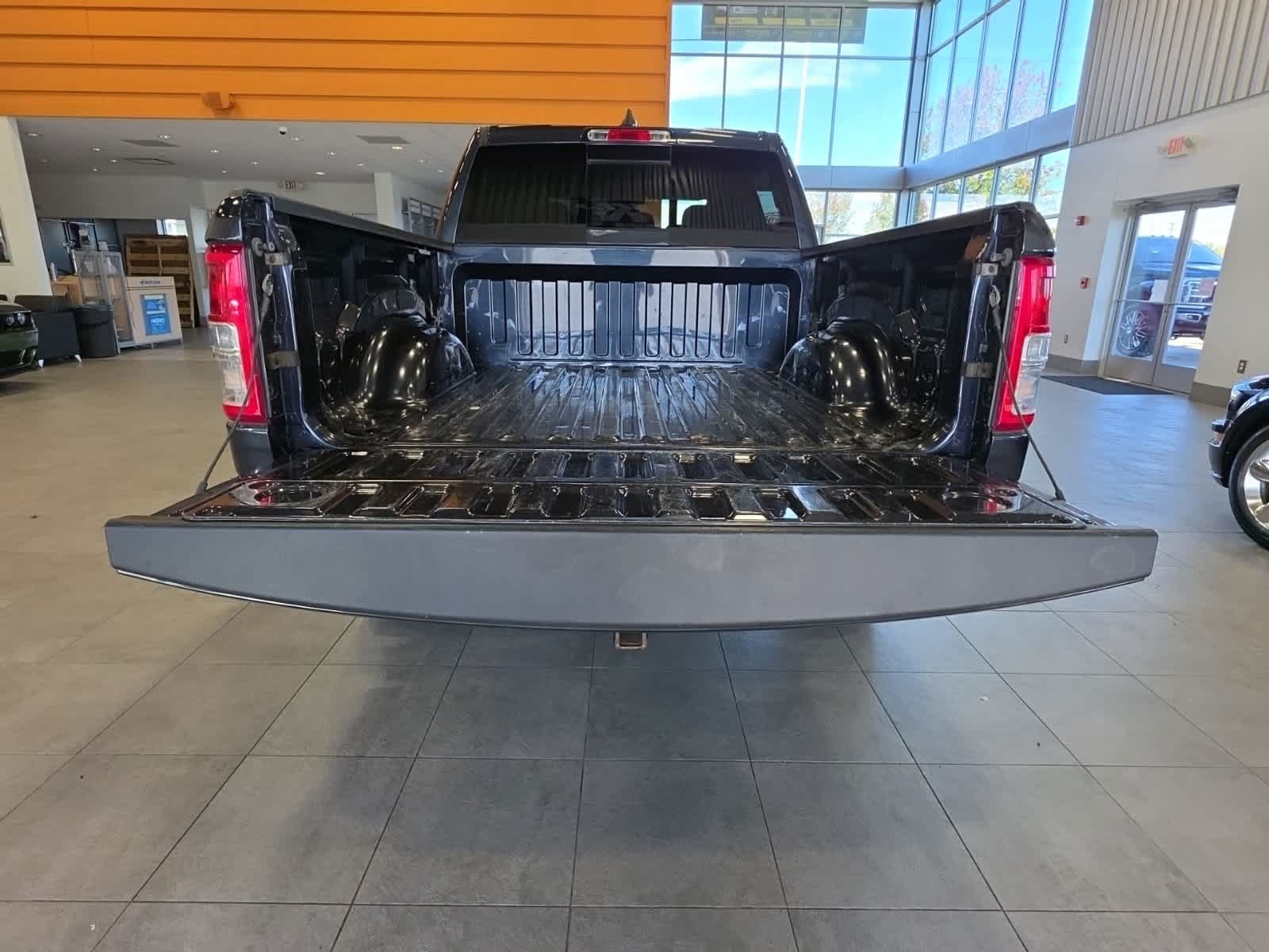 Used 2020 RAM 1500 Big Horn AWD/4WD image 9