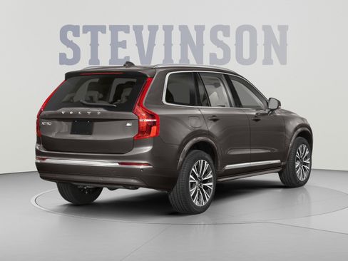 Used 2024 Volvo XC90 T8 Ultimate w/ Lounge Package AWD/4WD image 2
