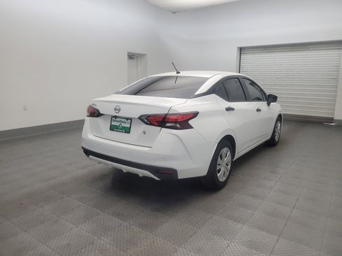 Used 2025 Nissan Versa S w/ Trunk Package FWD image 9