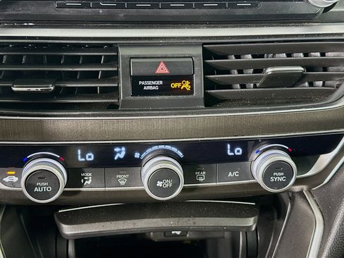 Used 2018 Honda Accord LX image 22