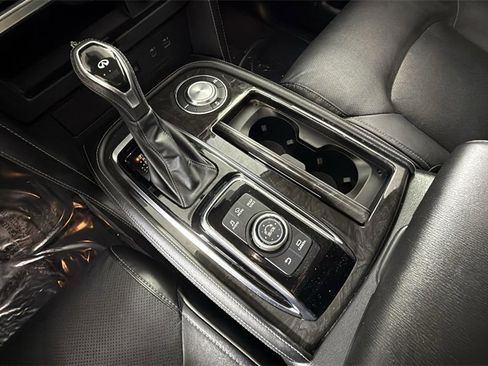 Used 2024 INFINITI QX80 Luxe image 27