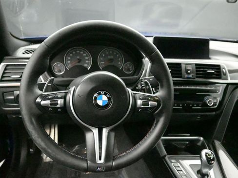 Used 2020 BMW M4 Coupe w/ Competition Package RWD image 16