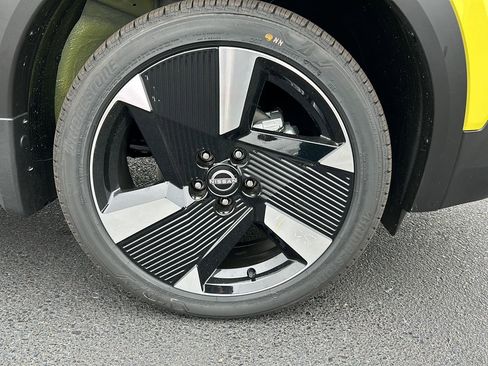 New 2026 Nissan Kicks SR w/ SR Premium Package image 9