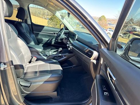 Used 2024 Kia Telluride LX image 27