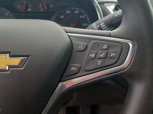 Used 2017 Chevrolet Malibu LT FWD image 28