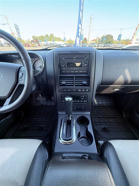 Used 2007 Ford Explorer Sport Trac Limited AWD/4WD image 19