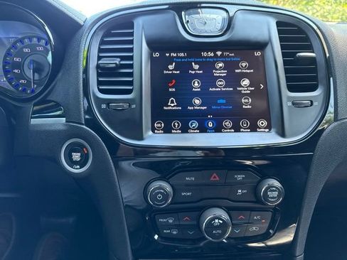 Used 2019 Chrysler 300 S RWD image 21