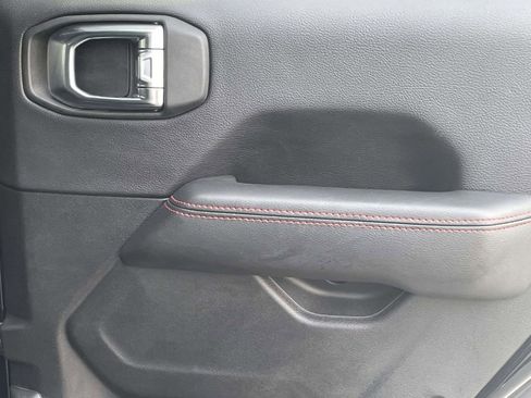 Certified 2023 Jeep Wrangler Unlimited Rubicon w/ Xtreme 35 Tire Package image 19