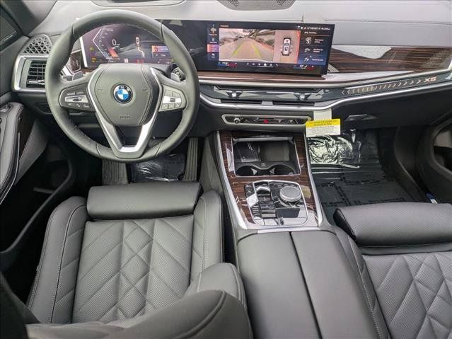 Used 2026 BMW X5 xDrive40i w/ Premium Package AWD/4WD image 16