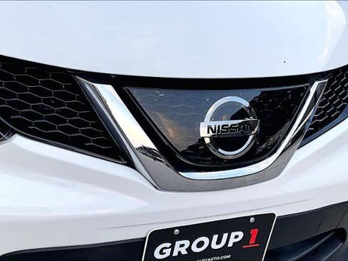 Certified 2019 Nissan Rogue Sport S image 28