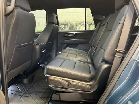 Used 2025 Chevrolet Tahoe LT w/ Comfort Package AWD/4WD image 22