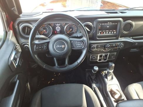 Used 2022 Jeep Wrangler Unlimited Sport AWD/4WD image 7