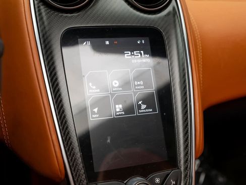 Used 2018 McLaren 570S Spider image 16