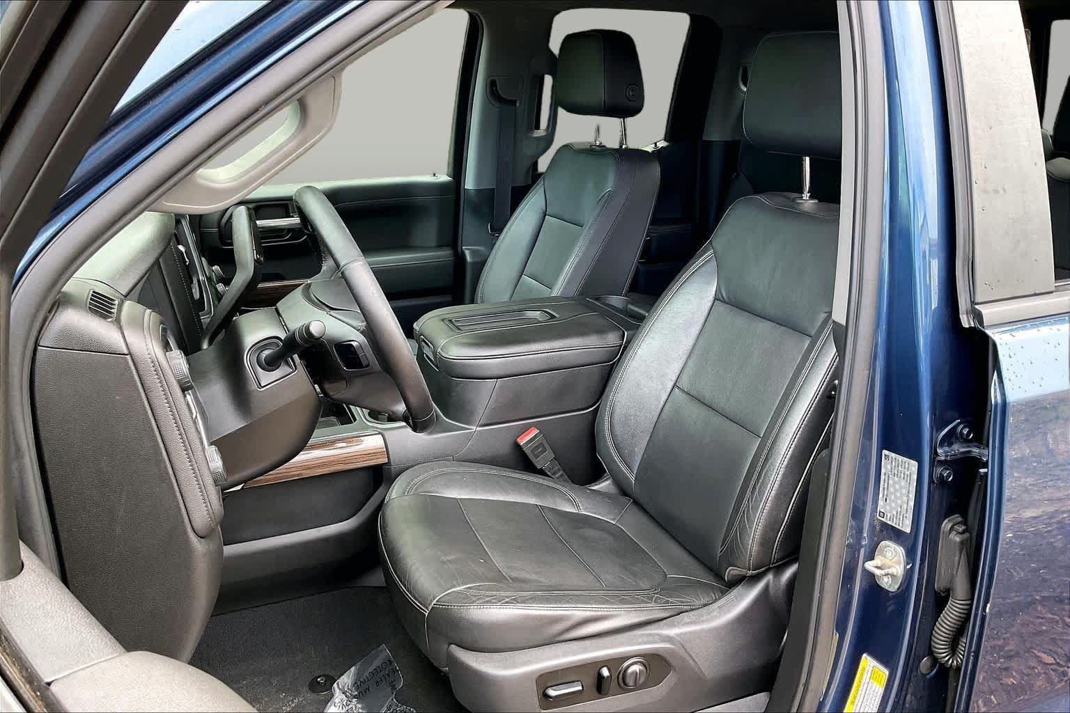 Used 2019 Chevrolet Silverado 1500 RST AWD/4WD image 24