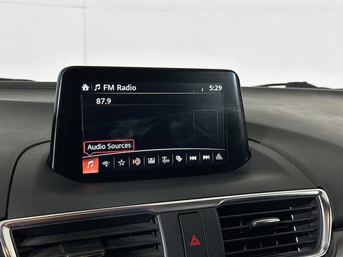 Used 2017 MAZDA MAZDA3 Grand Touring FWD image 19