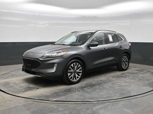 Used 2021 Ford Escape Titanium image 1