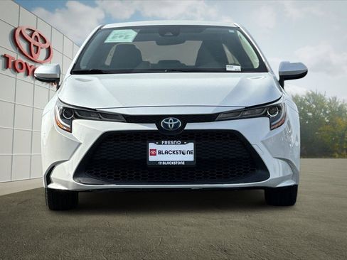 Used 2022 Toyota Corolla LE image 8
