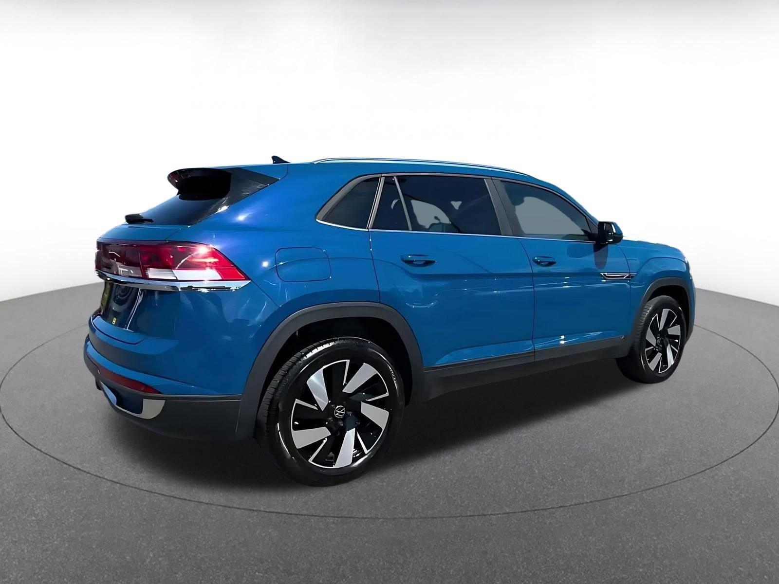 Used 2026 Volkswagen Atlas Cross Sport SE FWD image 13