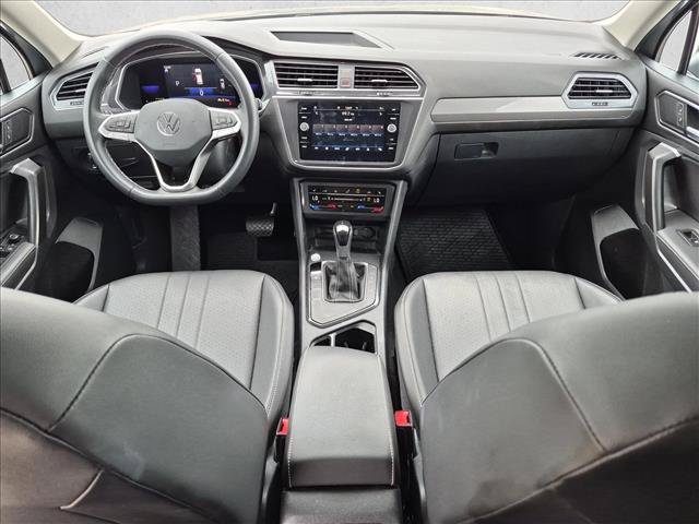 Used 2022 Volkswagen Tiguan SE FWD image 13