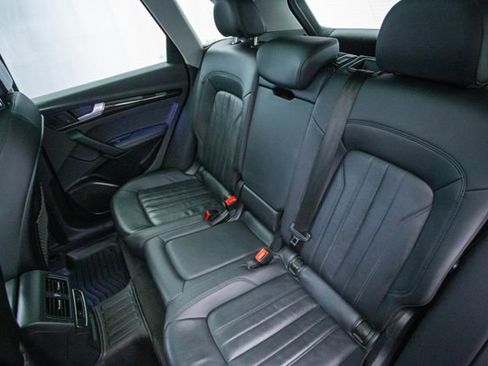 Used 2020 Audi Q5 2.0T Premium Plus w/ Premium Plus Package image 25