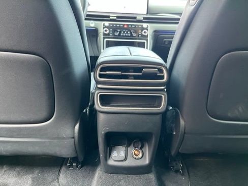 Used 2025 Genesis GV80 2.5T Standard AWD/4WD image 19