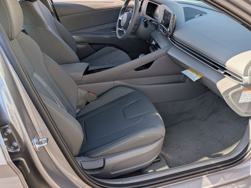 New 2026 Hyundai Elantra Blue image 24