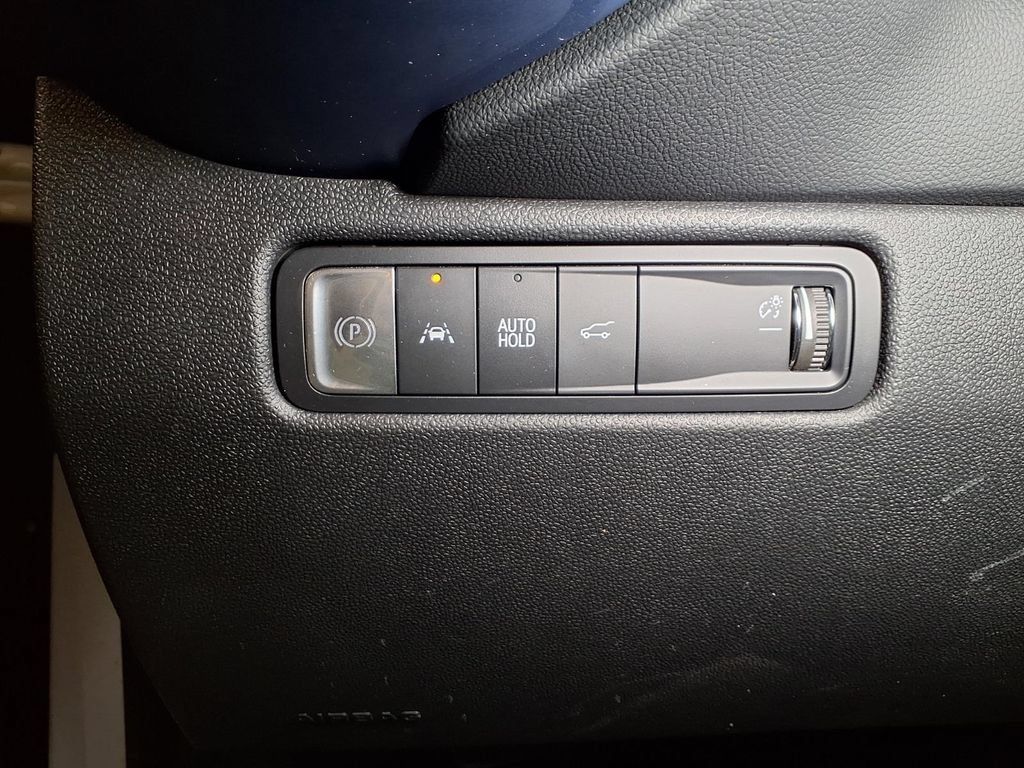 Used 2024 Chevrolet Equinox EV LT w/ LPO, Blackout Package FWD image 14
