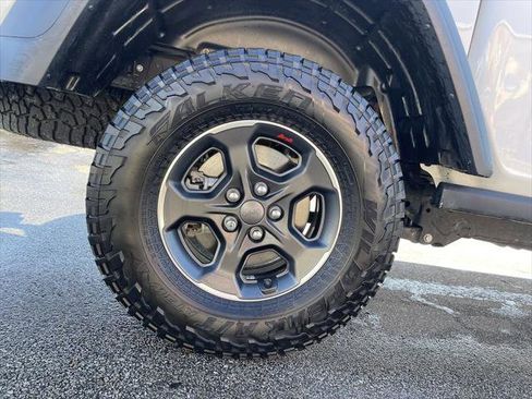 Certified 2023 Jeep Gladiator Rubicon w/ Cold Weather Group image 12