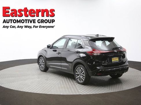 Used 2024 Nissan Kicks SR image 64