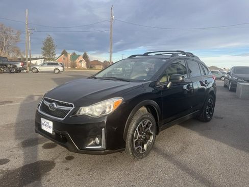 Used 2016 Subaru Crosstrek 2.0i Limited image 3