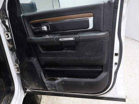 Used 2017 RAM 3500 Laramie w/ Convenience Group image 26