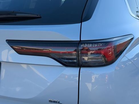 New 2026 Mitsubishi Outlander SEL FWD image 11
