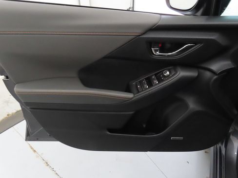 Used 2025 Subaru Crosstrek 2.5i Limited w/ Crosstrek Mirror Package AWD/4WD image 10