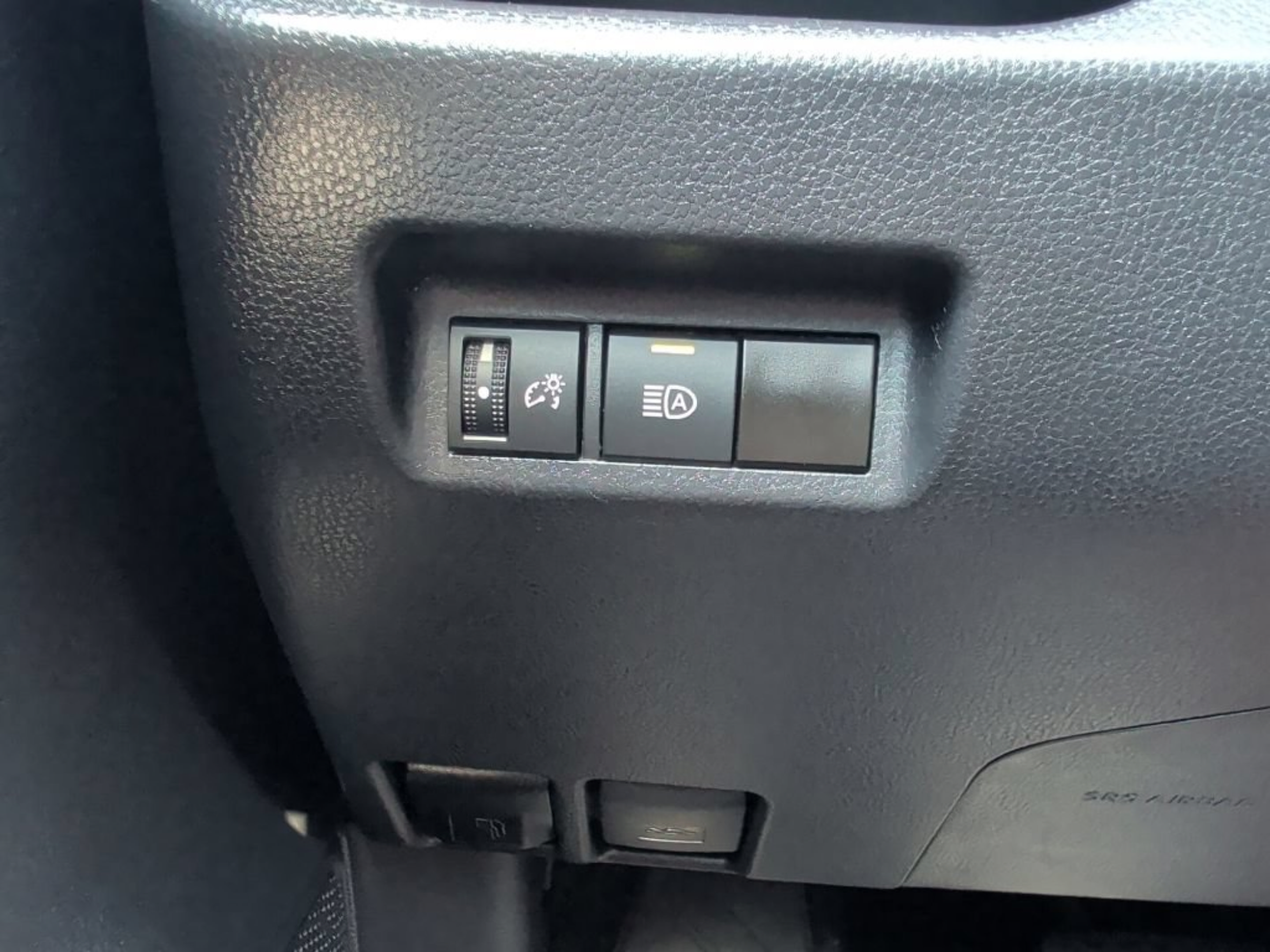 Used 2024 Toyota RAV4 XLE FWD image 27