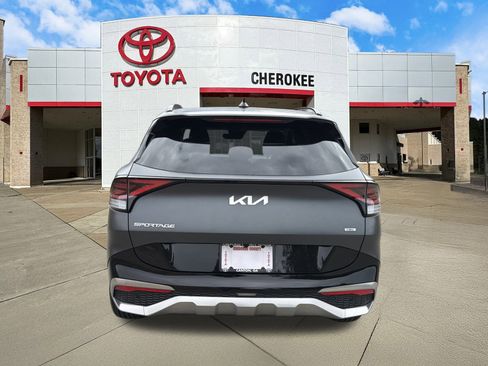 Used 2024 Kia Sportage SX Prestige image 6