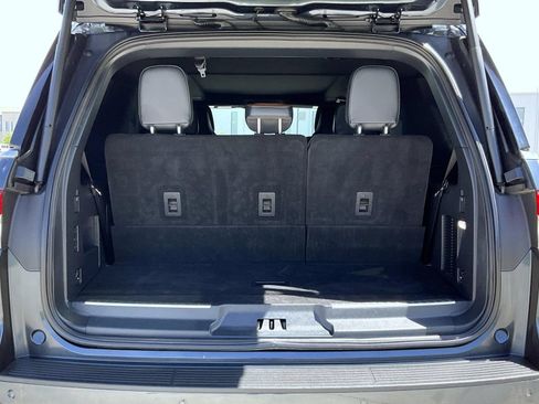 Certified 2024 Lincoln Navigator Reserve AWD/4WD image 24