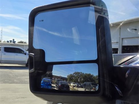 Used 2020 GMC Sierra 3500 Denali w/ Technology Package image 20